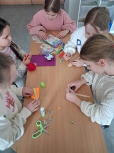 91552823-482d-4d27-84b3-18dfa030d13d