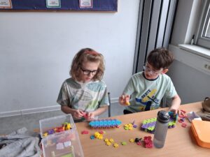 b6c9a75f-bb49-4d0b-a7af-c9ba4bf60d69