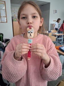 f61af9ff-1238-4d52-a321-5734f86f25f7